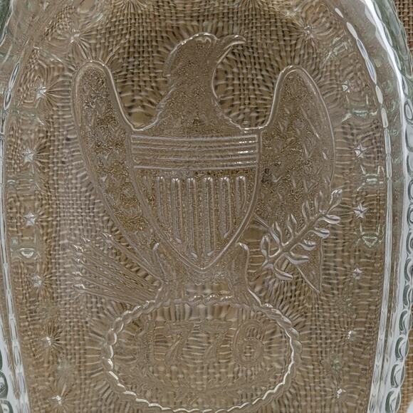 Vtg 1776 Log Cabin Syrup Clear Glass Bottle Bicentennial Flask Embossed Eagle - Picture 2 of 8